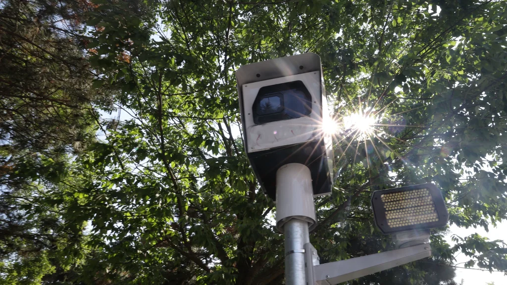 حمله سایبری عجیب منتسب به هکرهای مرتبط با روسیه و چین، ده‌ها دوربین کنترل سرعت در هلند را برای همیشه از کار انداخت