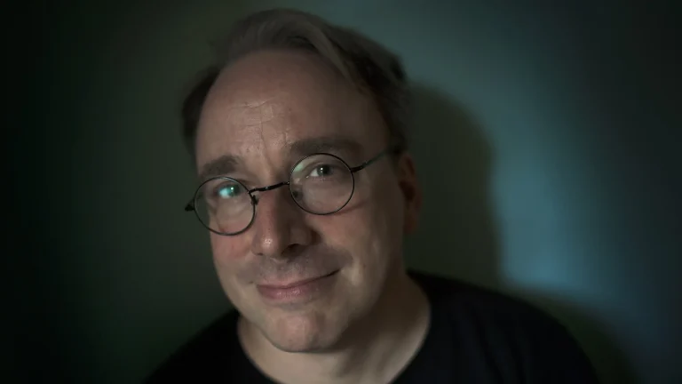 Linus Torvalds still uses an AMD RX 580 from 2017 — also ditches Apple Silicon for an Intel laptop | Tom's Hardware