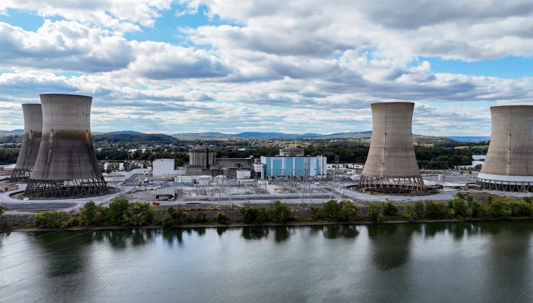 Three mile power plant being converted to run datacenters.