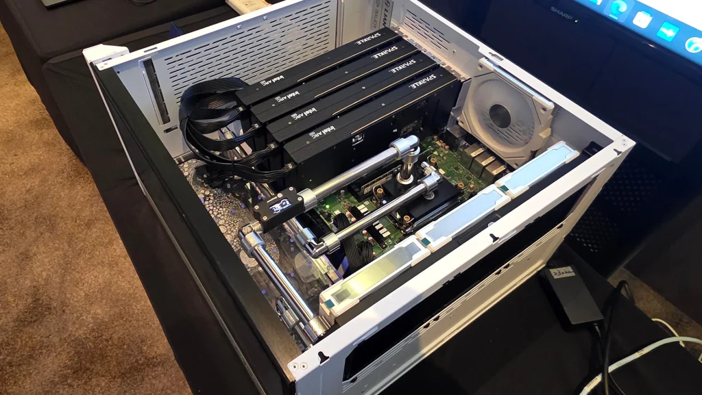 اینتل نرم‌افزار جدیدی را برای ایستگاه‌های کاری Project Battlematrix مجهز به GPU منتشر کرد