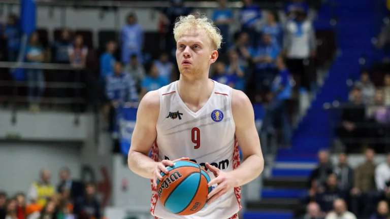 دانیل کاساتکین