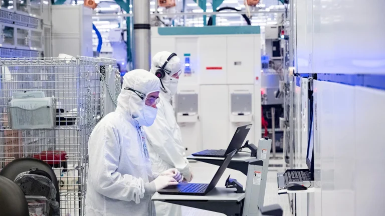 Intel CFO confirms that 14A will be more expensive to use than 18A — Intel expects 14A fabrication process to offer 15-20% better performance-per-watt or 25-35% lower power consumption compared to 18A | Tom's Hardware