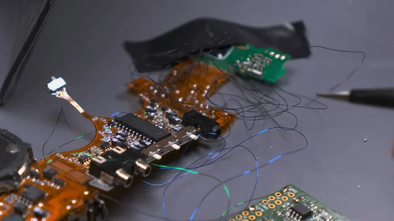 Remaking a C64 Datasette using a microcassette