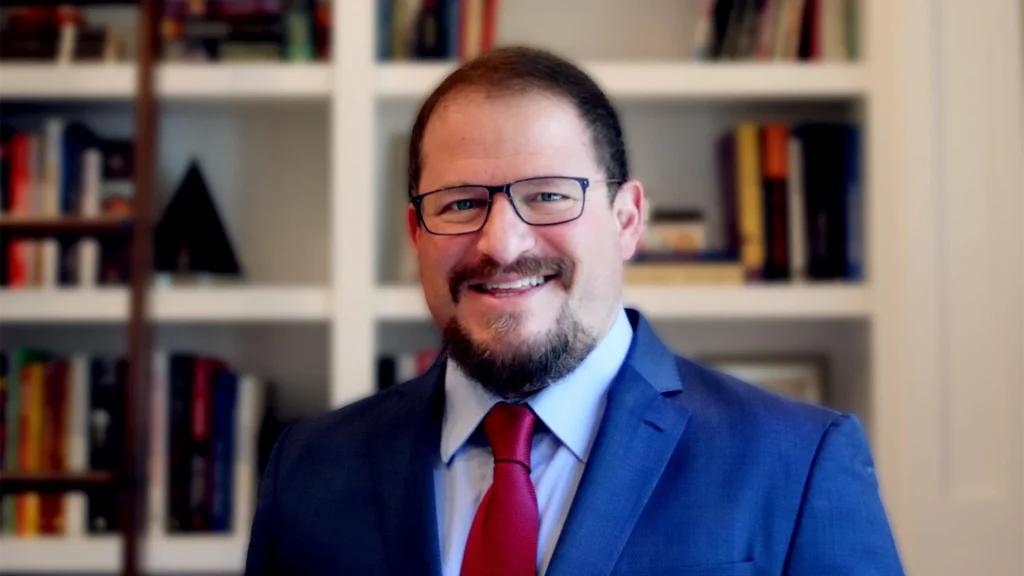 مدیرعامل کوالکام می‌گوید اینتل هنوز گزینه‌ای برای تولید تراشه نیست