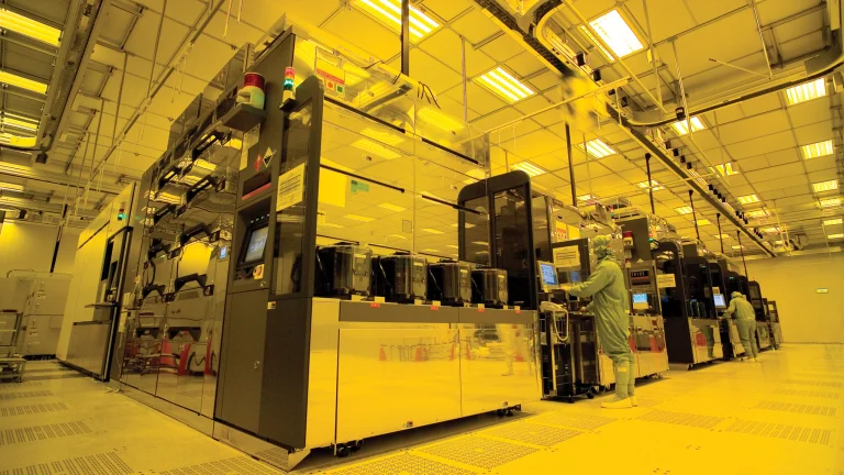 TSMC gives an ultra-rare video look inside its fabs — 'Silver Highway' and fab tools revealed in flyby video of company's US Arizona Fab 21 | Tom's Hardware