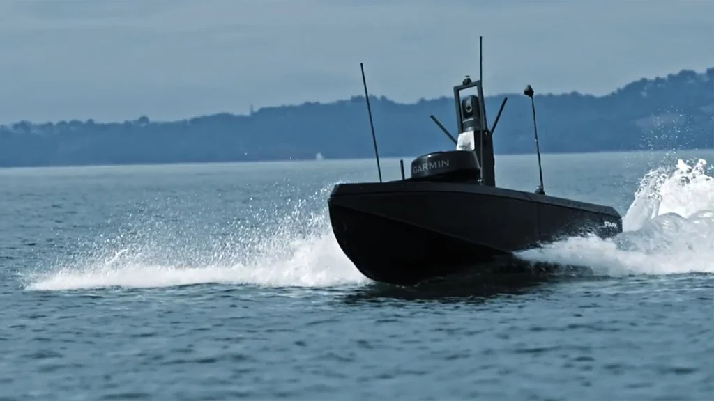 حملات به کابل‌های زیردریایی توسعه پهپادهای دریایی را تسریع می‌کند