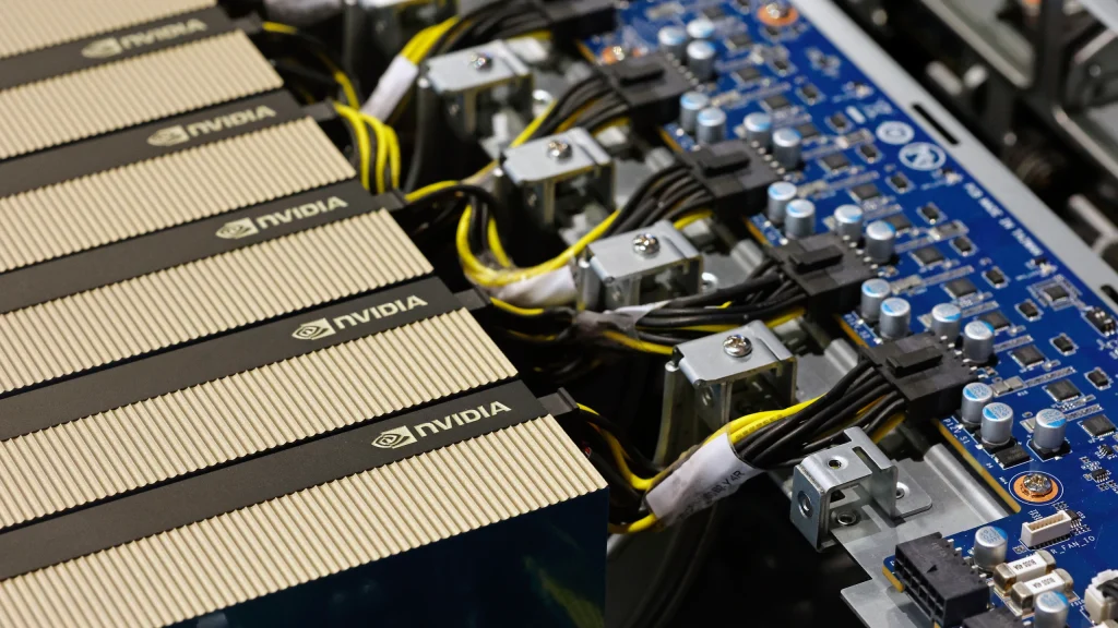 انویدیا جزئیات کارایی فرمت NVFP4 را برای آموزش مدل‌های زبان بزرگ (LLM) تشریح می‌کند