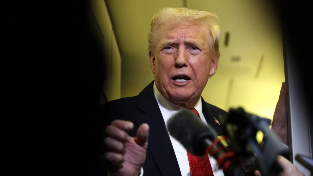 ترامپ در حال بررسی ممنوعیت صادرات به چین برای اقلام ساخته شده با یا حاوی نرم‌افزار آمریکایی