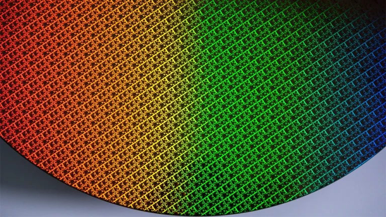 Researchers achieve breakthrough integration of 2D materials on standard silicon chips | Tom's Hardware
