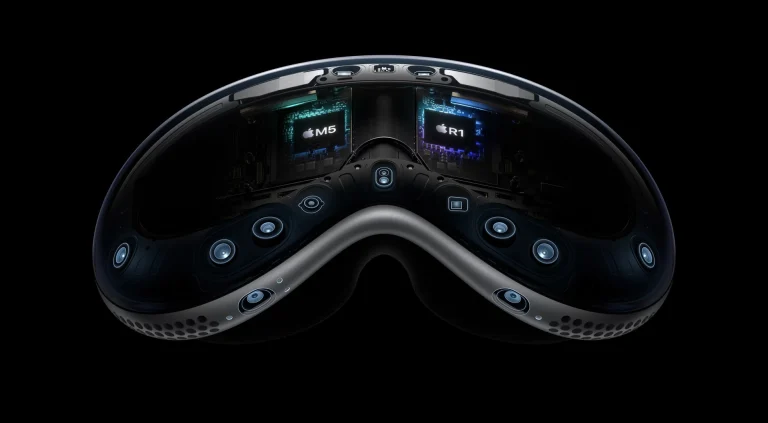 Apple Vision Pro (M5, 2025)