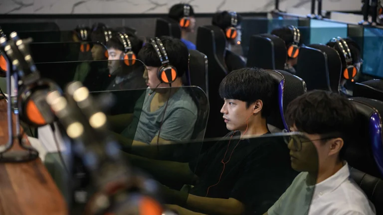 New PC gaming cafe photographed in North Korea — rare pictures of 'Pyongyang PC bang' gaming above the 38th parallel | Tom's Hardware