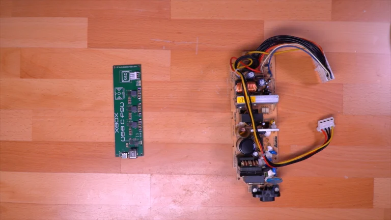 The custom USB-PD power supply versus the original Xbox power supply
