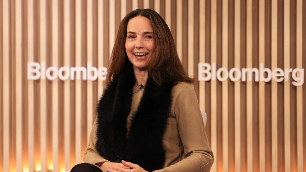 اوپن‌ای‌آی از اظهارات خود مبنی بر درخواست «پشتیبانی» دولتی برای وام‌های عظیمش عقب‌نشینی کرد