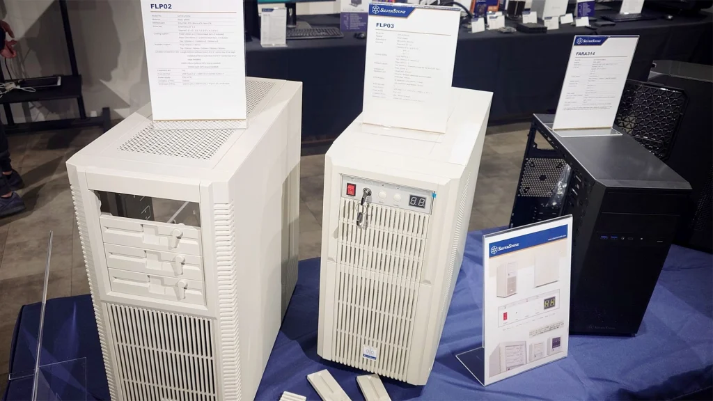 سیلوراستون از FLP03 رونمایی کرد، جدیدترین ادای احترام به طراحی کامپیوترهای بژ دهه ۱۹۸۰