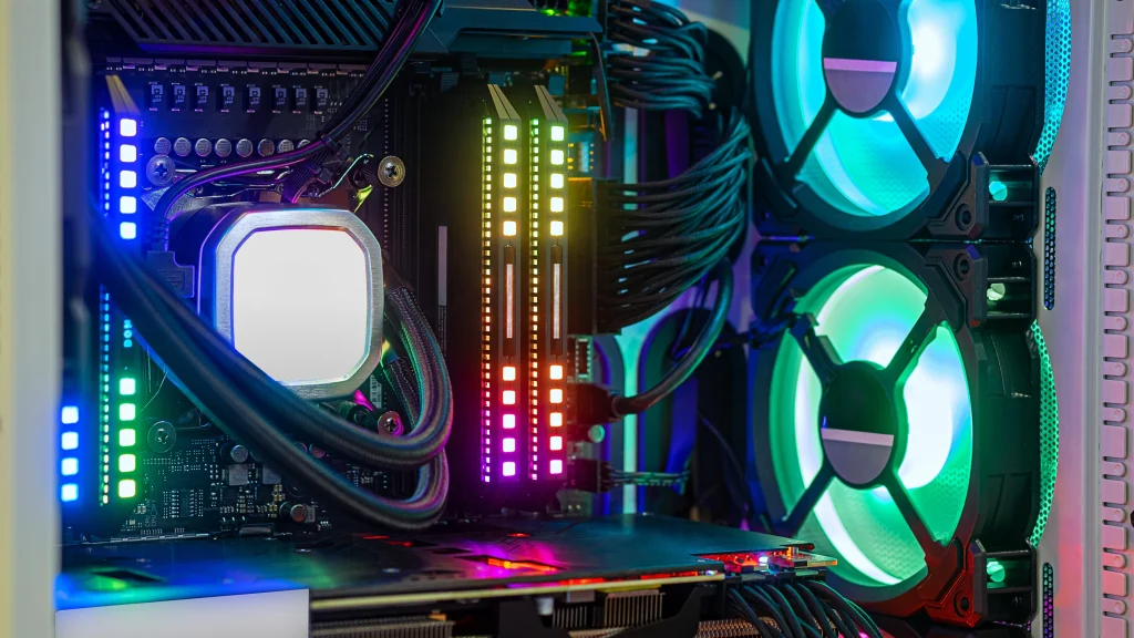 برای خرید رم؟ شاید بهتر باشد به جای آن یک سیستم آماده یا لپ‌تاپ بخرید.