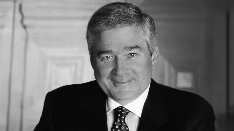 Louis Gerstner, the man who saved IBM, dies at 83 — industry mourns the passing of transformative CEO | Tom's Hardware