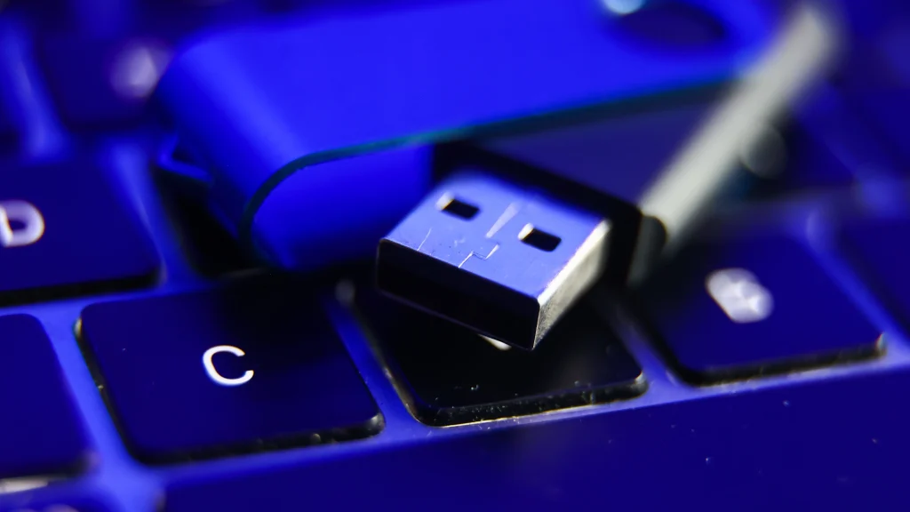 رونق هوش مصنوعی باعث تاخیر در تولید SSDها، کارت‌های SD و فلش‌درایوهای Transcend می‌شود