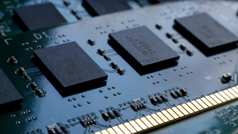 Samsung to delay its planned DDR4 end-of-life due to signing a long-term 'non-cancellable, non-returnable' contract with key customer — agreement will not alleviate consumer shortage, supply earmarked for server clients | Tom's Hardware
