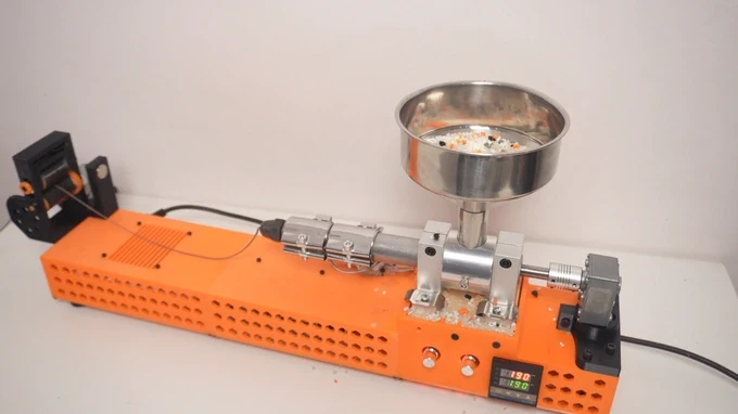 دستگاه ‘ExtrudeX’ می‌خواهد ضایعات پرینت سه‌بعدی شما را در خانه به فیلامنت قابل استفاده مجدد تبدیل کند