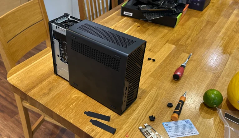 بررسی عملی مینی ورک‌استیشن Minisforum MS-02 Ultra