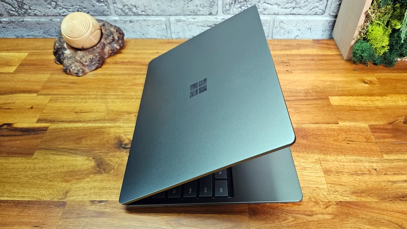 سرفیس مایکروسافت در مسیر ساده‌سازی: حذف مدل‌های اقتصادی Surface Go و Surface Laptop Go