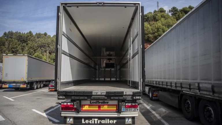 Cargo thieves target AI data center supplies in $1.3 million heists — $300,000 worth of copper wire and $1 million worth of equipment recovered outside Chicago | Tom's HardwareTom's Hardware