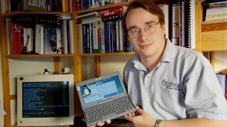 Linux was announced by Linus Torvalds 35 years ago today — humble OS started with 10,000 lines of code but has now grown to 40 million, dominates global infrastructure | Tom's HardwareTom's Hardware